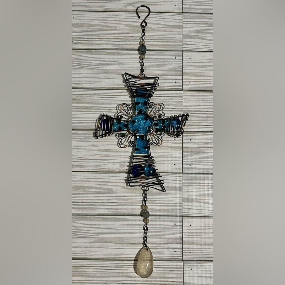 Evergreen Garden Multicolored Cross Sun-catcher/Garden Ornament